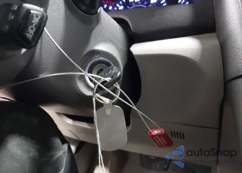 2010 Toyota Camry z USA, uszkodzony, nr VIN 4T4BF3EK7AR058122